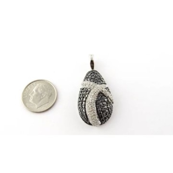 Vintage 14K White Gold Black and White Diamond Pendant #2332 - Picture 6 of 6